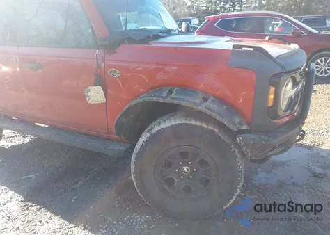 2022 Ford Bronco Wildtrak z USA, uszkodzony, nr VIN 1FMEE5DP9NLB12860